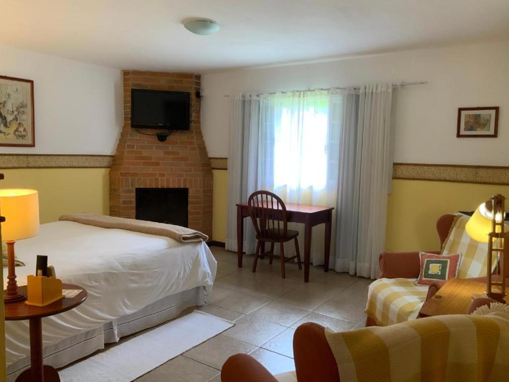 Hotel Pequena Suécia Penedo  Habitación foto